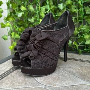 Kardashian Kollection Booties 10M